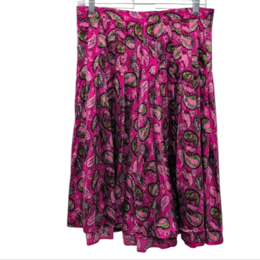 91% silk Lilly Pulitzer skirt size small great condition ?